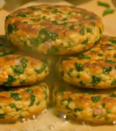 Flaked Salmon Patties That Are Crispy, Fresh, and Full of Flavor